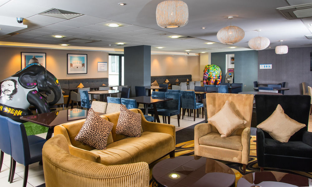 Holiday Inn Express London-Wimbledon-South, An Ihg Hotel Exterior photo